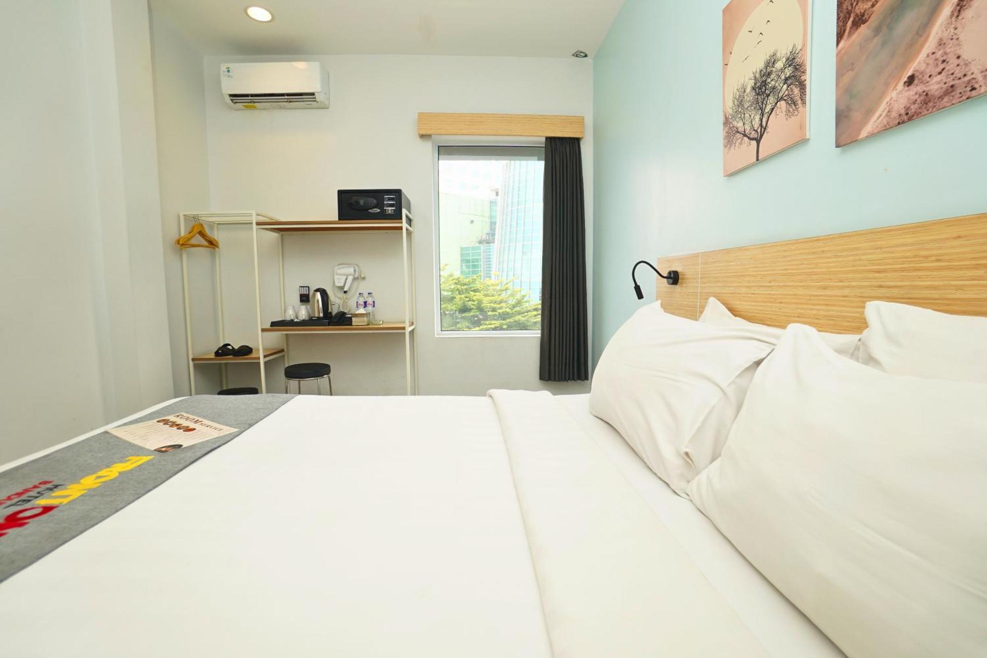 Front One Hotel Pasir Koja Bandung Kültér fotó