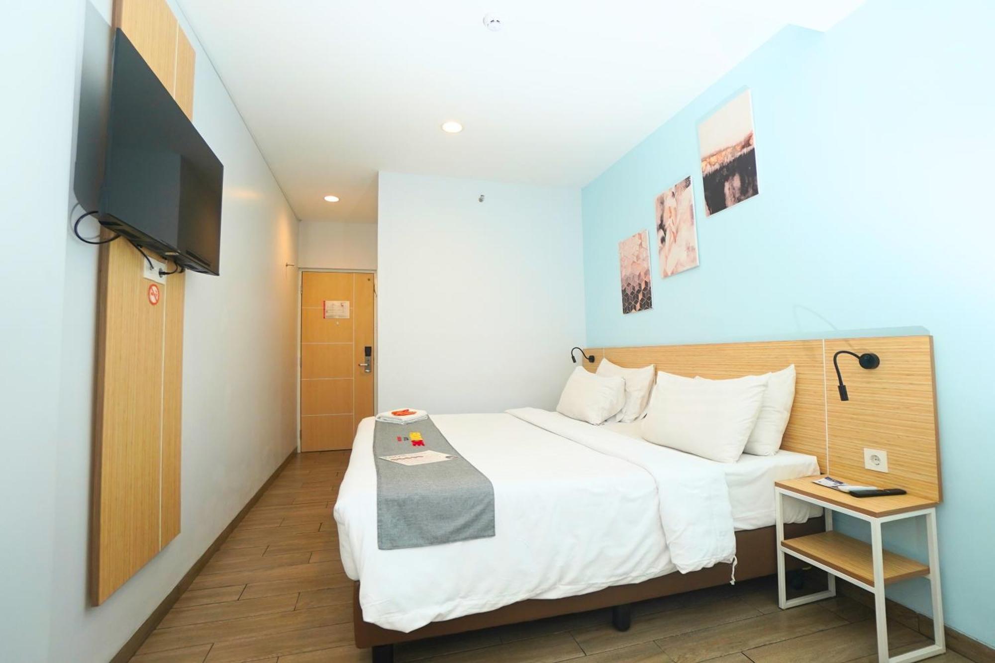 Front One Hotel Pasir Koja Bandung Kültér fotó