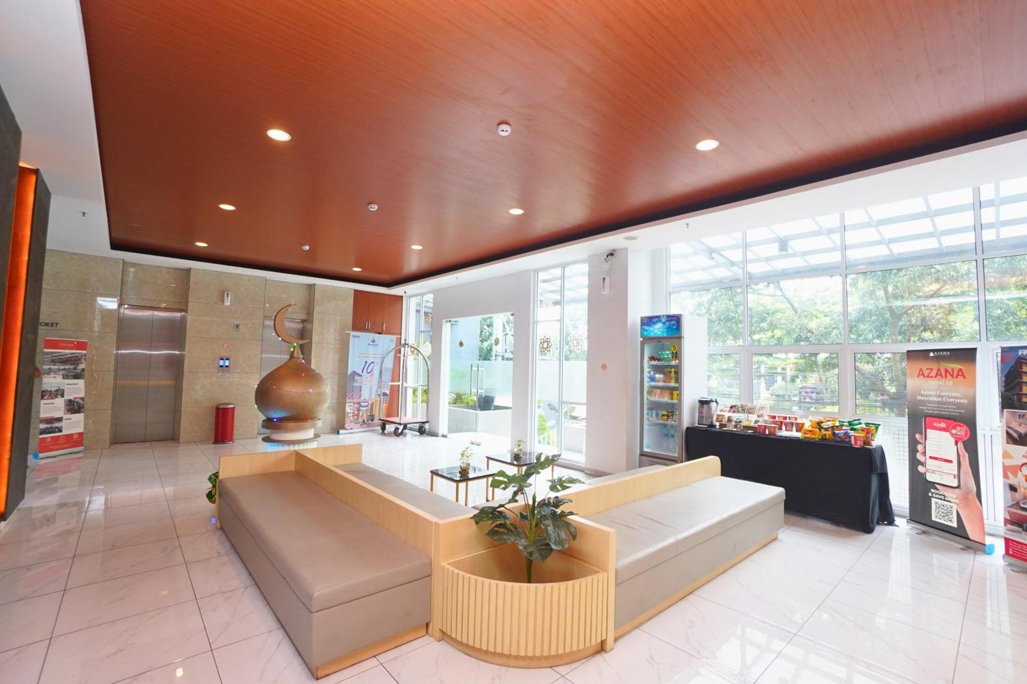 Front One Hotel Pasir Koja Bandung Kültér fotó